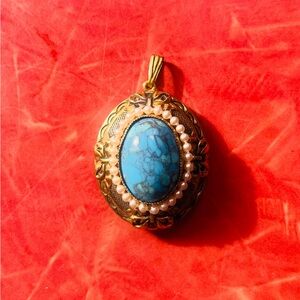 Victorian Locket Pearls, Bows, Blue Center Stone